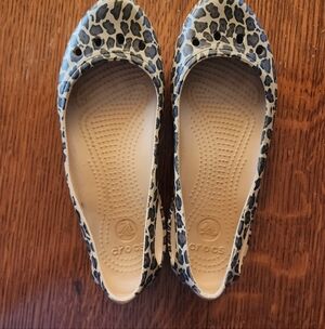 Women's Crocs Size 7‎ Kadee Animal Print Leopard Slip-on Ballet Flat Shoes